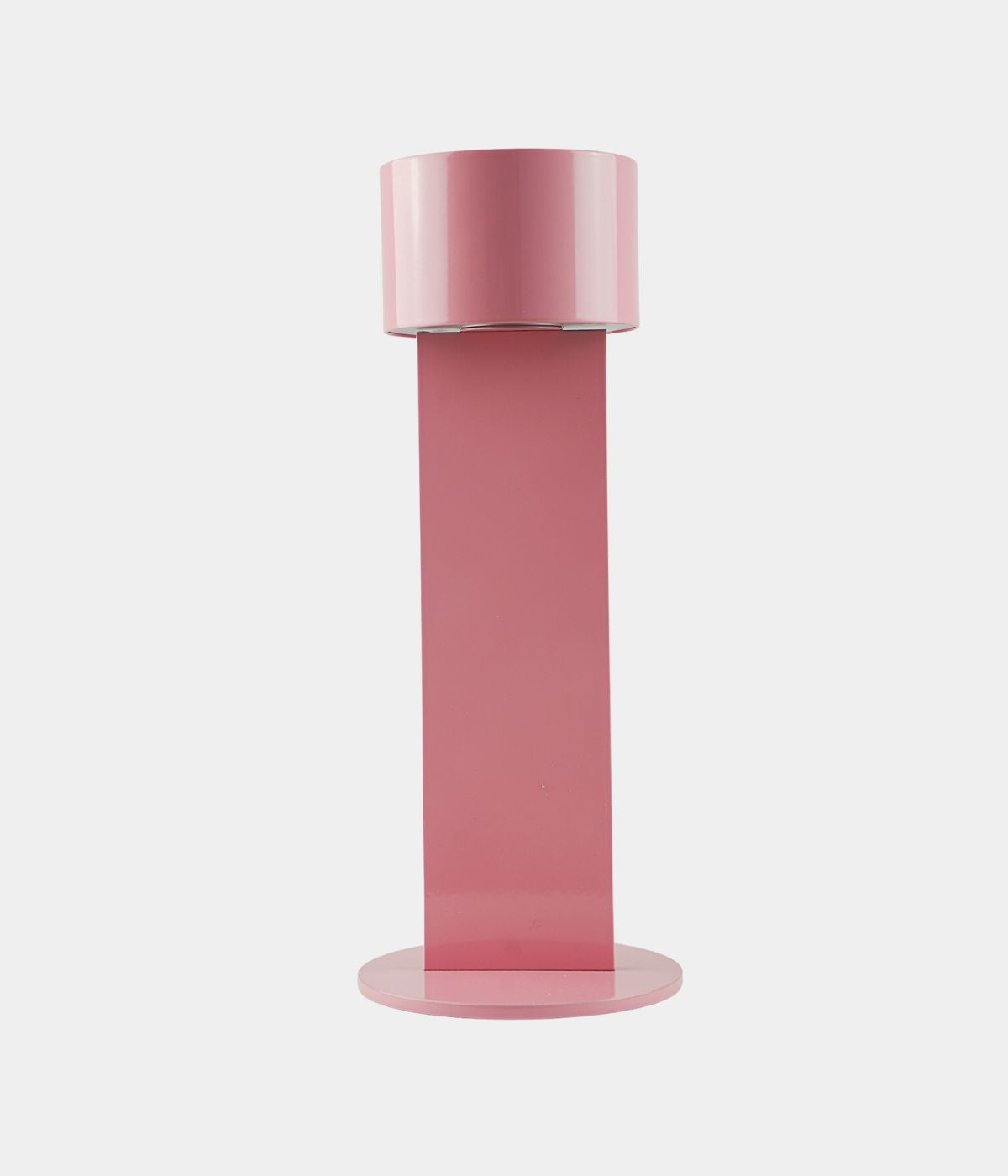 Times:Reloaded Leuchte in Pink von From Lighting, freigestellt vor weißem Hintergrund – auffälliges, modernes Design mit kräftiger Farbe, das stilvolle Akzente in jedem Raum setzt und eine lebendige Atmosphäre schafft
