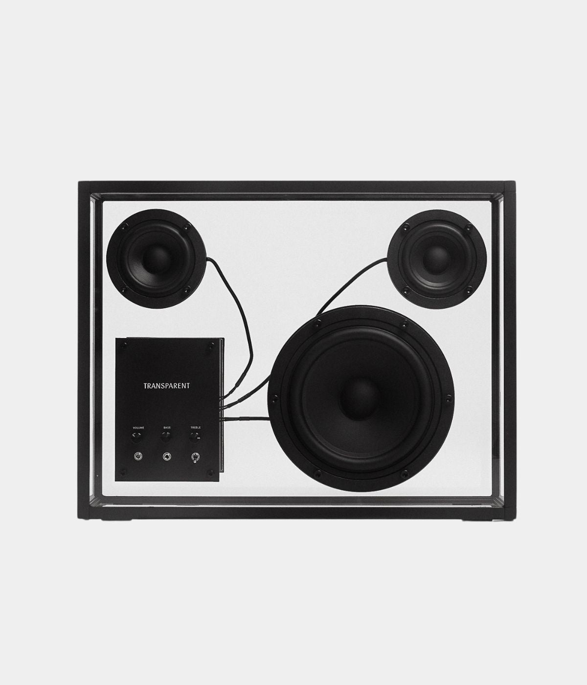 Large Speaker in schlichtem Design vor weißem Hintergrund. Der Lautsprecher zeichnet sich durch seine Größe und klare Formensprache aus, perfekt für kraftvollen Klang in modernen Räumen.“