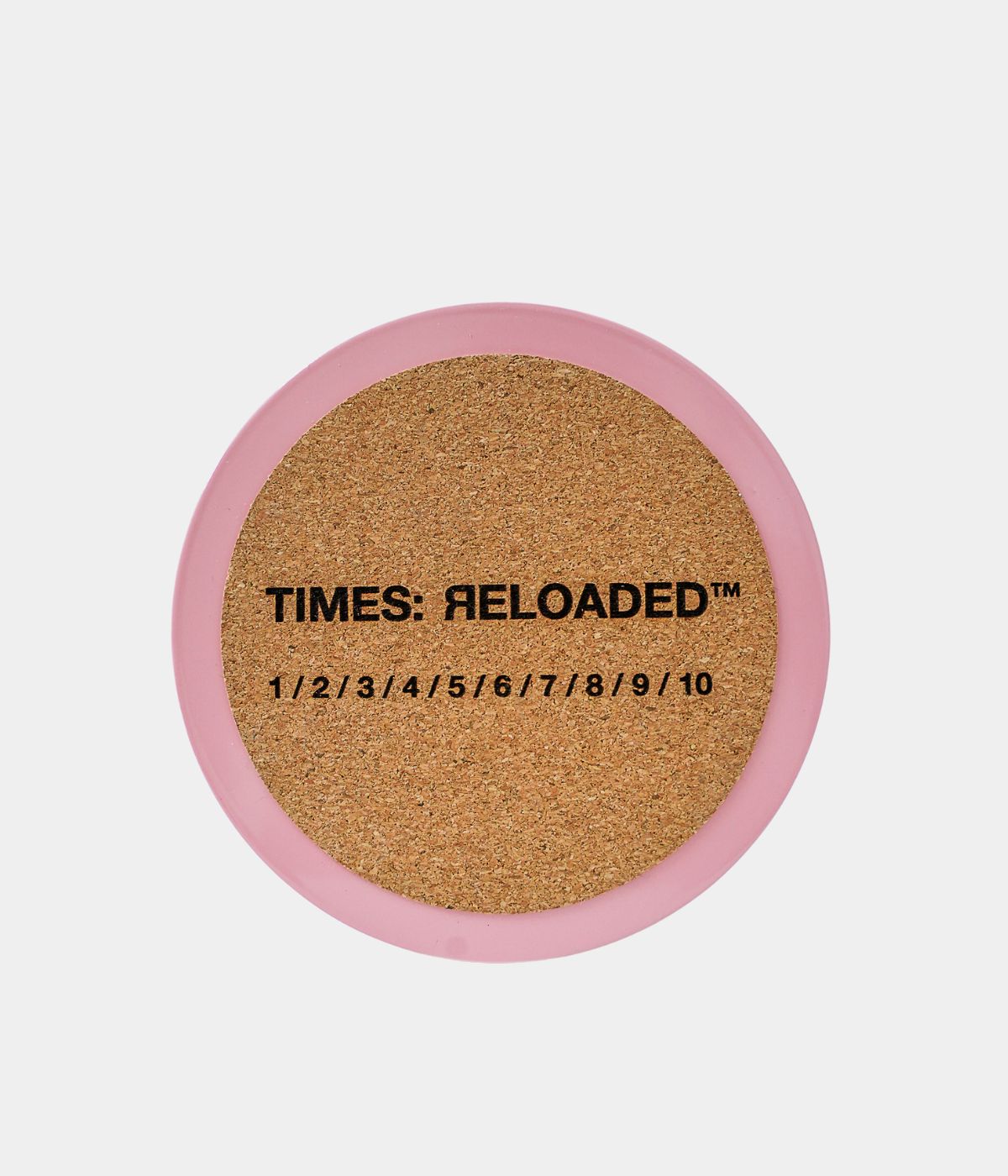 Times:Reloaded Leuchte in Pink von From Lighting, von unten fotografiert, mit der limitierten Nummer gut sichtbar – einzigartiges, modernes Design, das durch die kraftvolle Farbgebung und exklusive Limitierung eine besondere Ausstrahlung erhält

