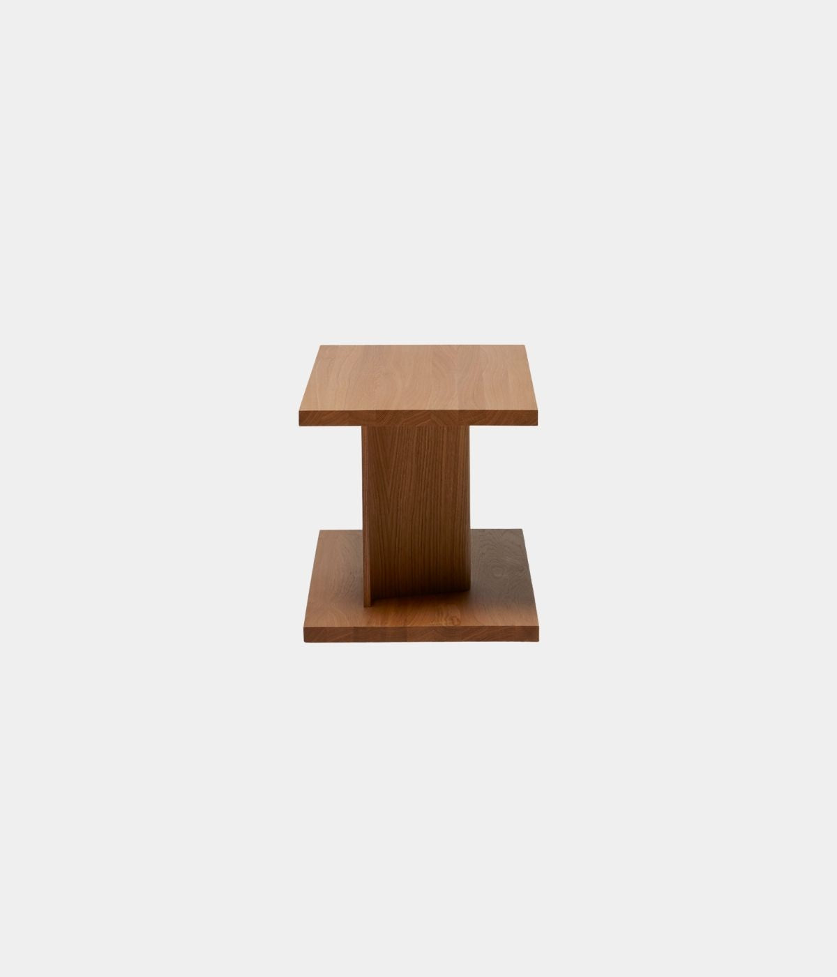 Bit Beistelltisch in holz Optik vor weißem Hintergrund.