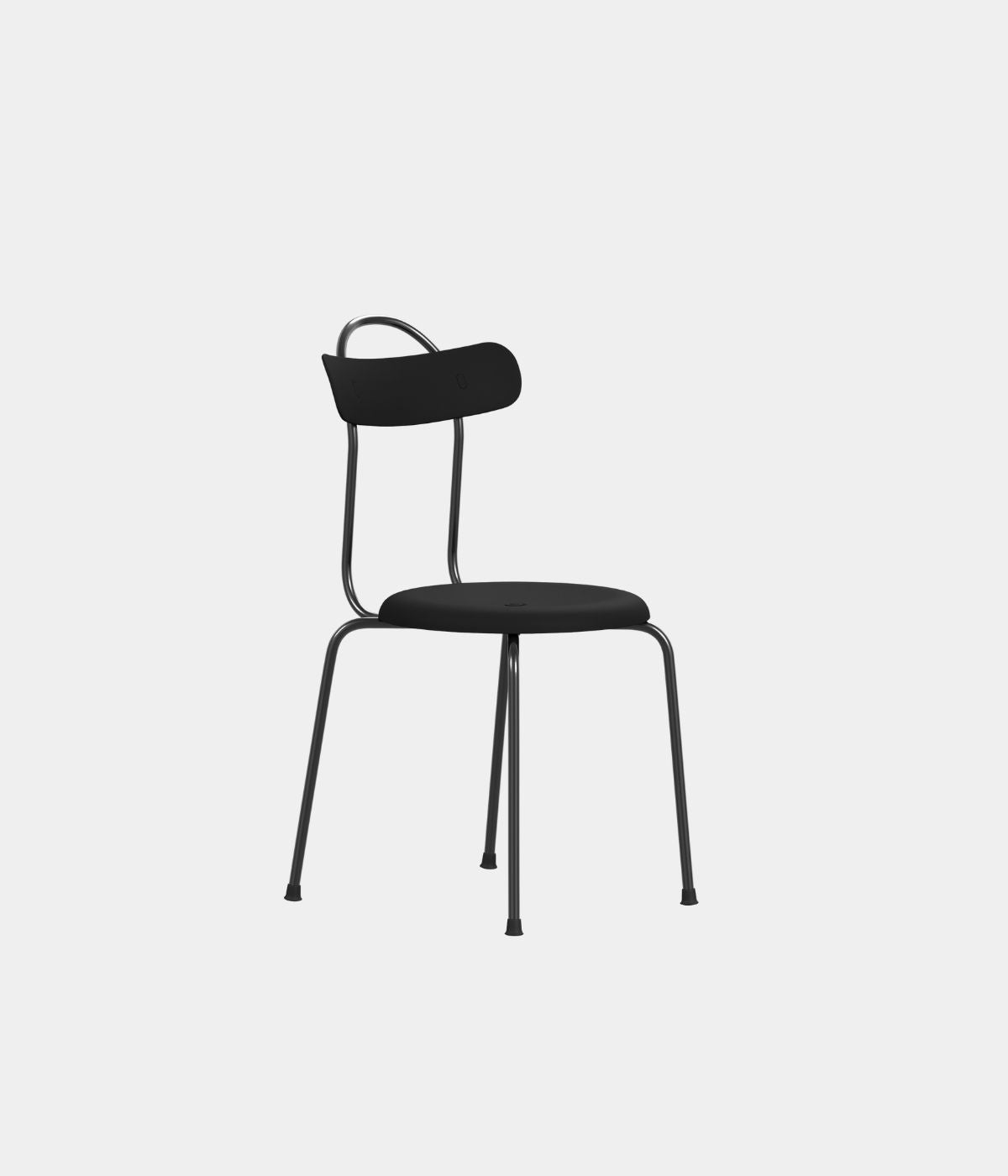 Taburett Plus Stuhl von Lammhults in Schwarz vor einem schwarz-weißen Hintergrund. Das klare, moderne Design des Stuhls wird durch den kontrastreichen Hintergrund betont und wirkt besonders elegant und zeitlos.
